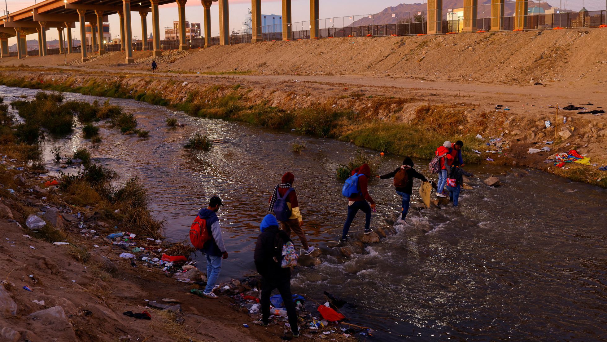 Por: Cortesía Funcionarios de inmigración de México y EEUU se reunirán en 'El Paso' previo a visita de Biden