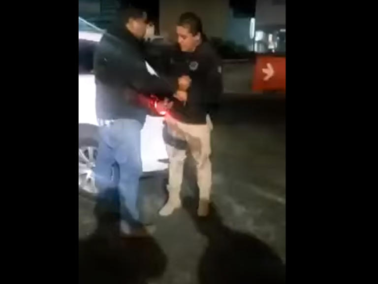 Por: Cortesía Graban a policías borrachos y agresivos tras verse involucrados en un percance automovilístico (Vídeo)