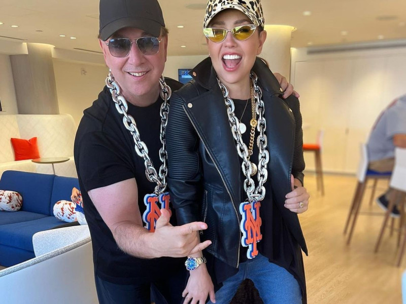 Por: Cortesía Exniñera de Thalía revela que la cantante nunca durmió con Tommy Mottola