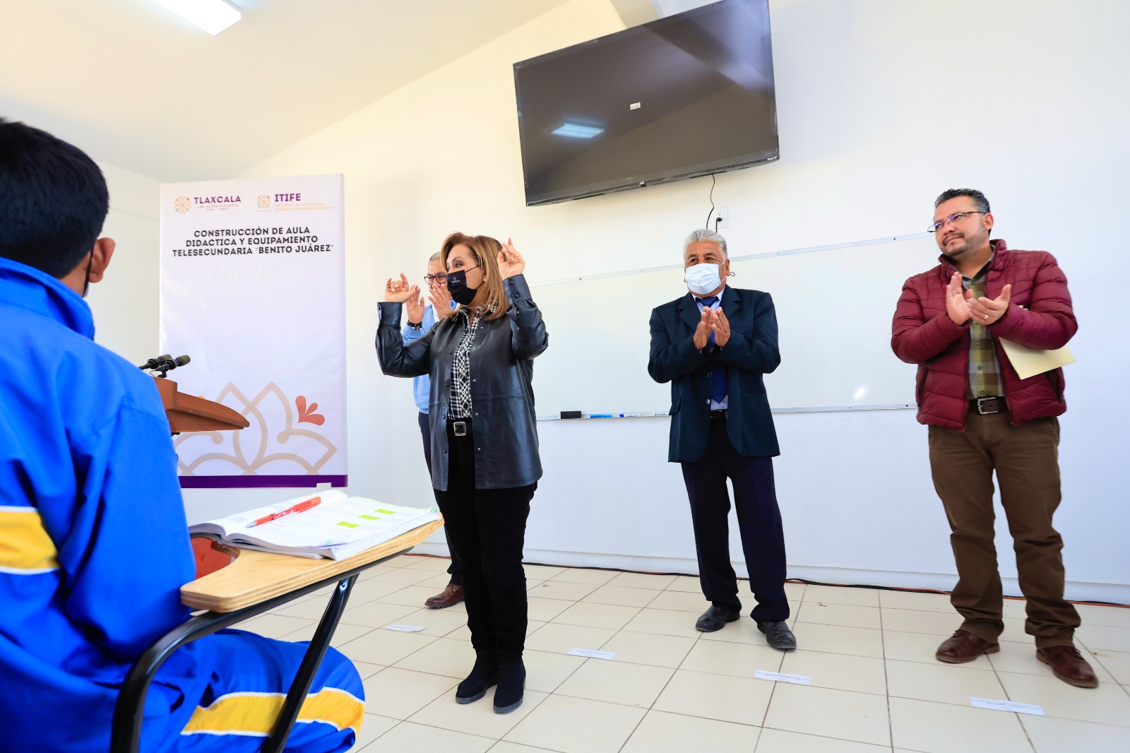 Por: Cortesía Alumnos de telesecundaria en Nopalucan reciben aula didáctica y equipamiento