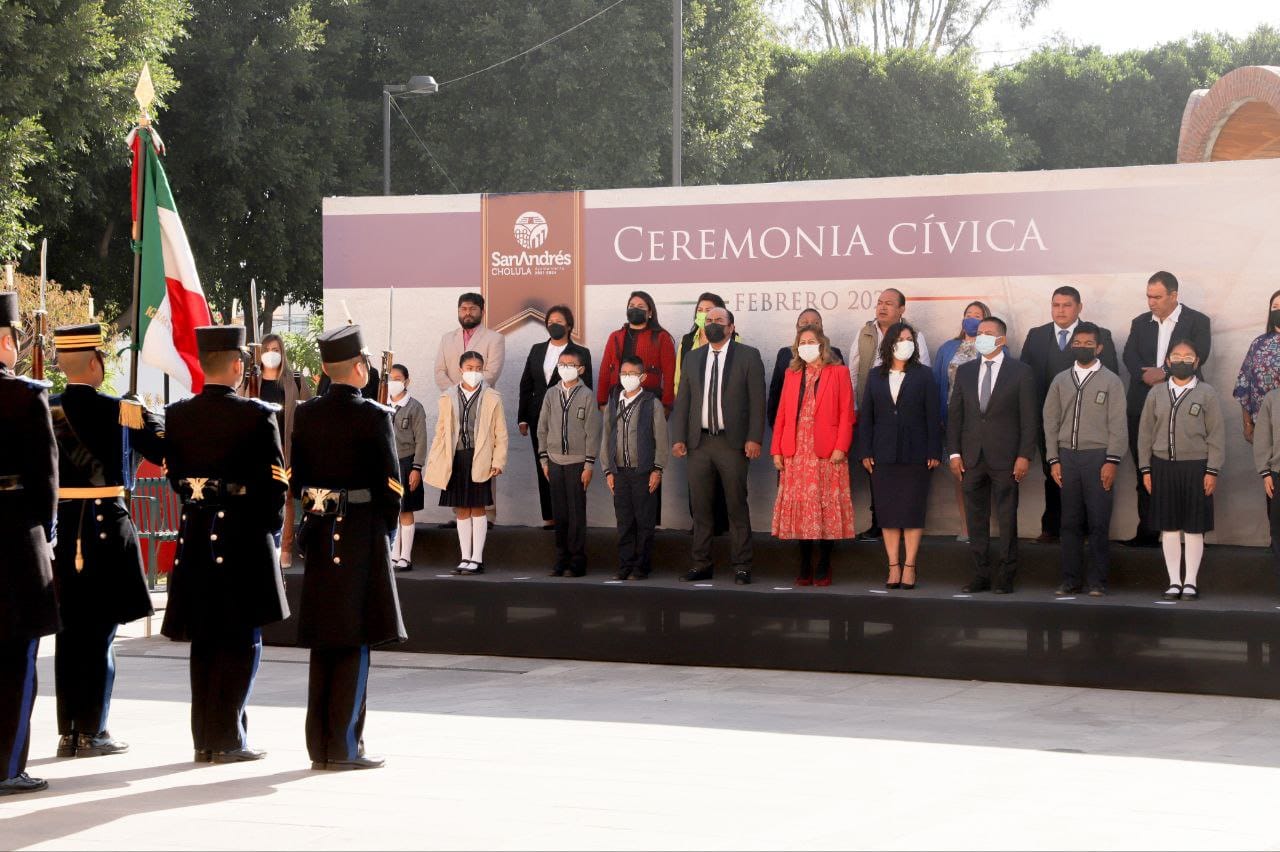 Llama Mundo Tlatehui a fortalecer las instituciones y valores cívicos