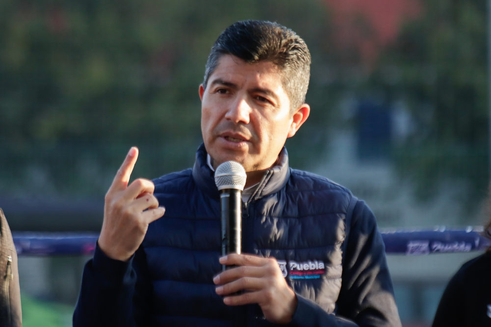 Por: Cortesía Expolicía acusado de abuso a menor pudo haber falsificado credenciales: Eduardo Rivera