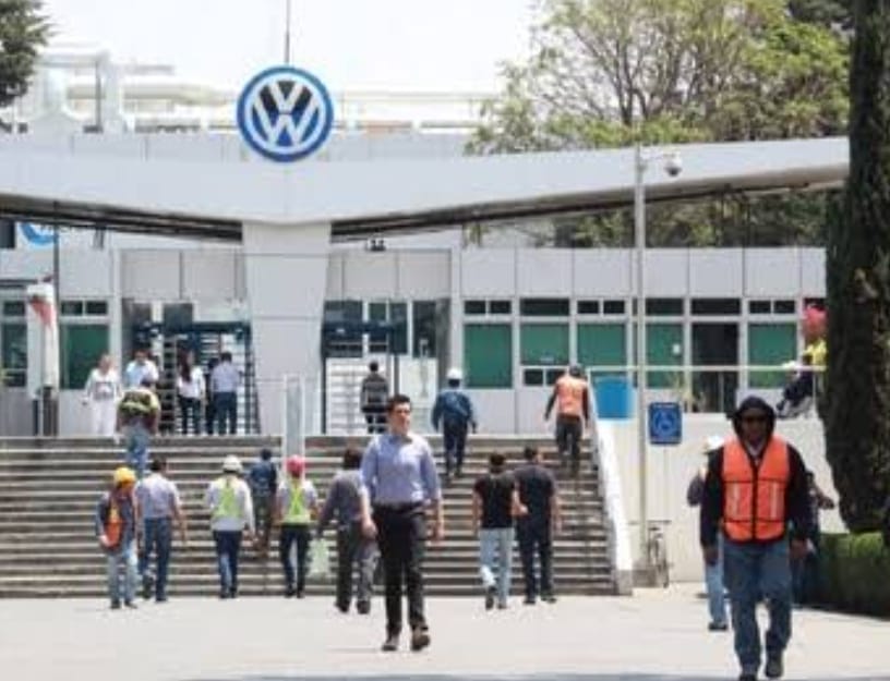 Panorama difícil y critico ante paros técnicos en la armadora Volkswagen