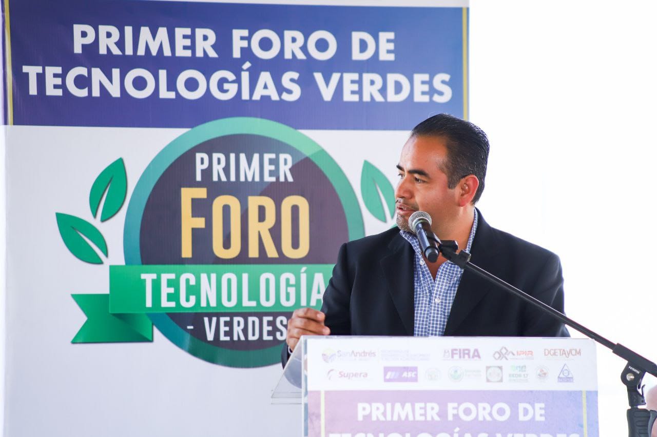 Capacita ayuntamiento de San Andrés Cholula a productores del campo en el uso de tecnologías verdes