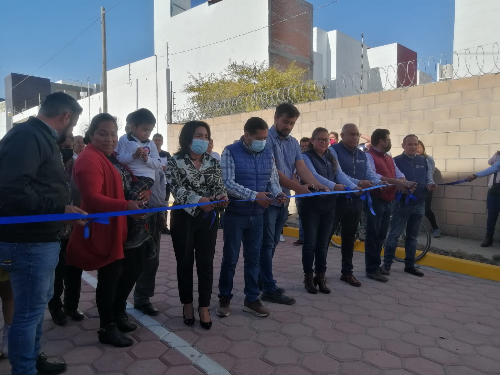 Inauguran pavimentación de calle San Juan Bautista en Cuautlancingo