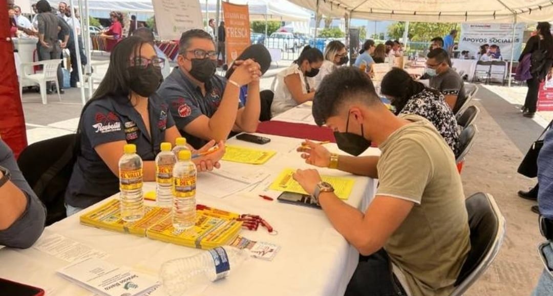 Empresas del sector comercio, servicio e industrial presentes en la “Feria del Trabajo Cuautlancingo 2023”