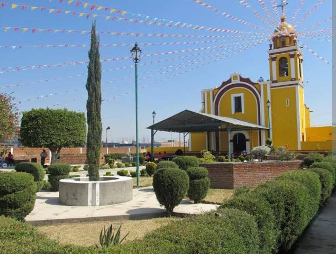 Por: Cortesía Lula Pineda Entrega Primer Informe de Labores el presidente auxiliar de San Sebastián Tepalcatepec