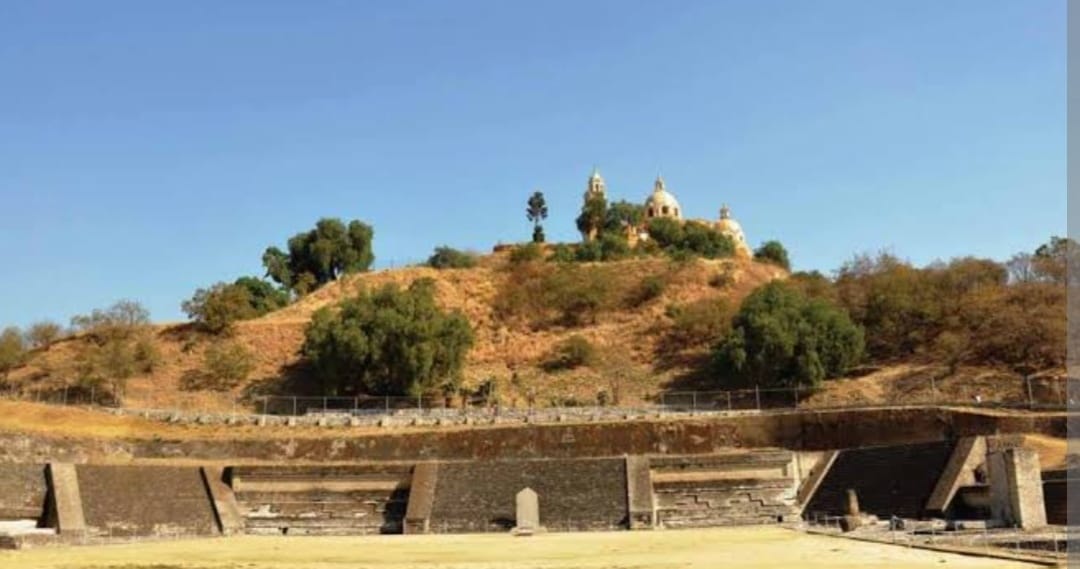 Plantea Edmundo Tlatehui a Gobierno federal rehabilitar escalinata ubicada frente al Patio de los Altares