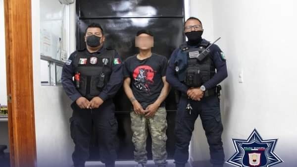 Detienen a hombre que llevaba consigo enervantes, en Contla