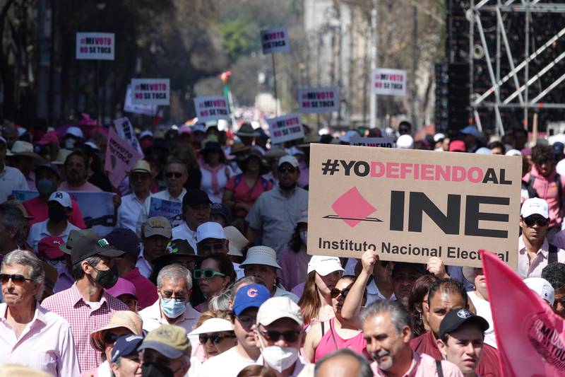 Por: Cortesía Marcha por el INE: Plan B de AMLO lleva a las calles a miles de ciudadanos