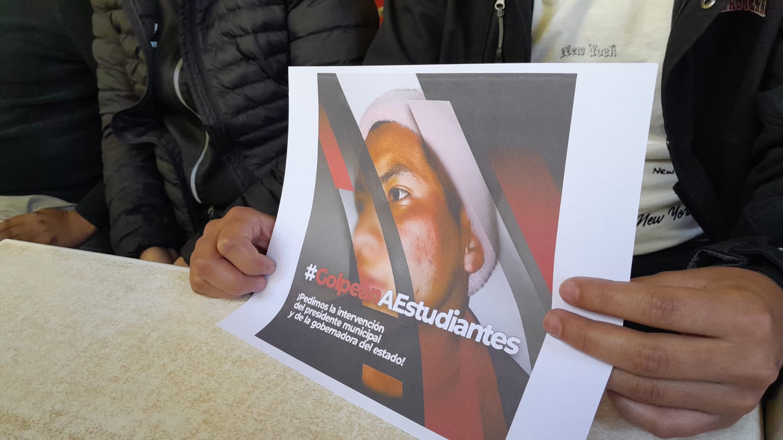 Por: Cortesía Denuncia FNERRR en Tlaxcala agresiones a estudiantes: suponen policías