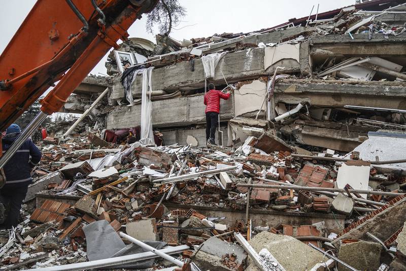 Por: Cortesía Terremoto en Turquía: Sube a 5 mil la cifra de personas fallecidas