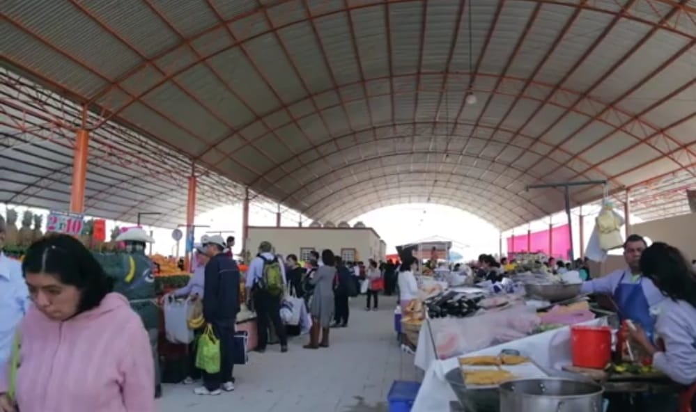 Por: Cortesía Lula Pineda Invierte 2.6 mdp Paola Angon en tianguis Xixitla