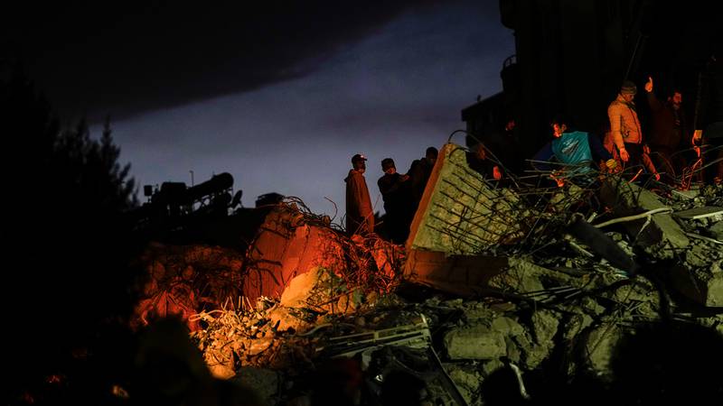 Por: Cortesía Terremoto en Turquía y Siria: Más de 11 mil muertos apagan la esperanza
