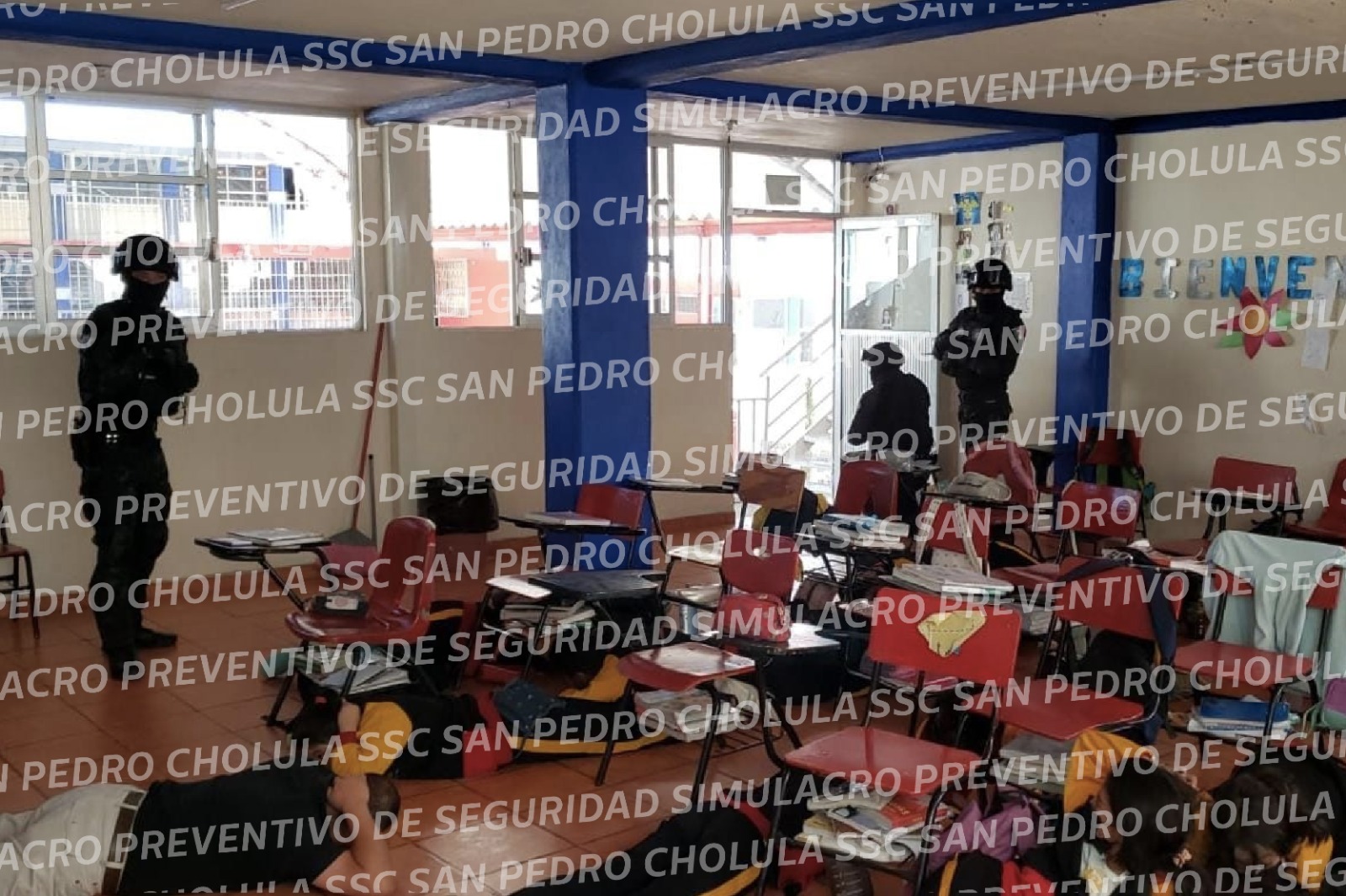 SSC de San Pedro Cholula realiza simulacro preventivo de seguridad, en escuela de Momoxpan