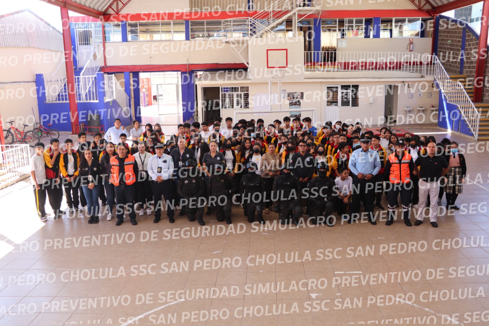 Comunicado oficial SSC de San Pedro Cholula realiza simulacro preventivo de seguridad, en escuela de Momoxpan