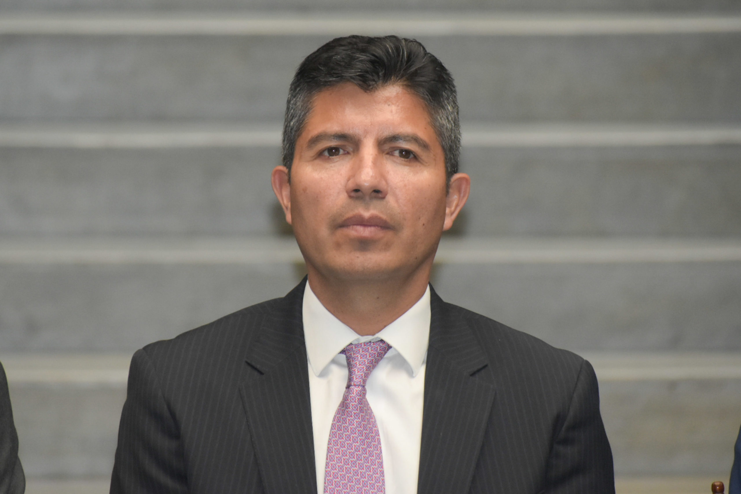 Por: Cortesía Eduardo Rivera se abstiene de comentar sobre el apoyo del líder de la CTM al ex titular de SEGOB