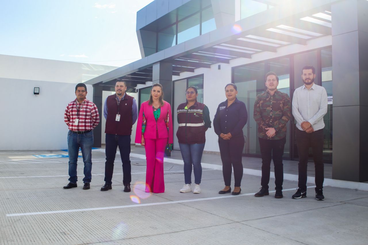 Encabeza Paola Angon e Infraestructura estatal trabajos del nuevo SMDIF 