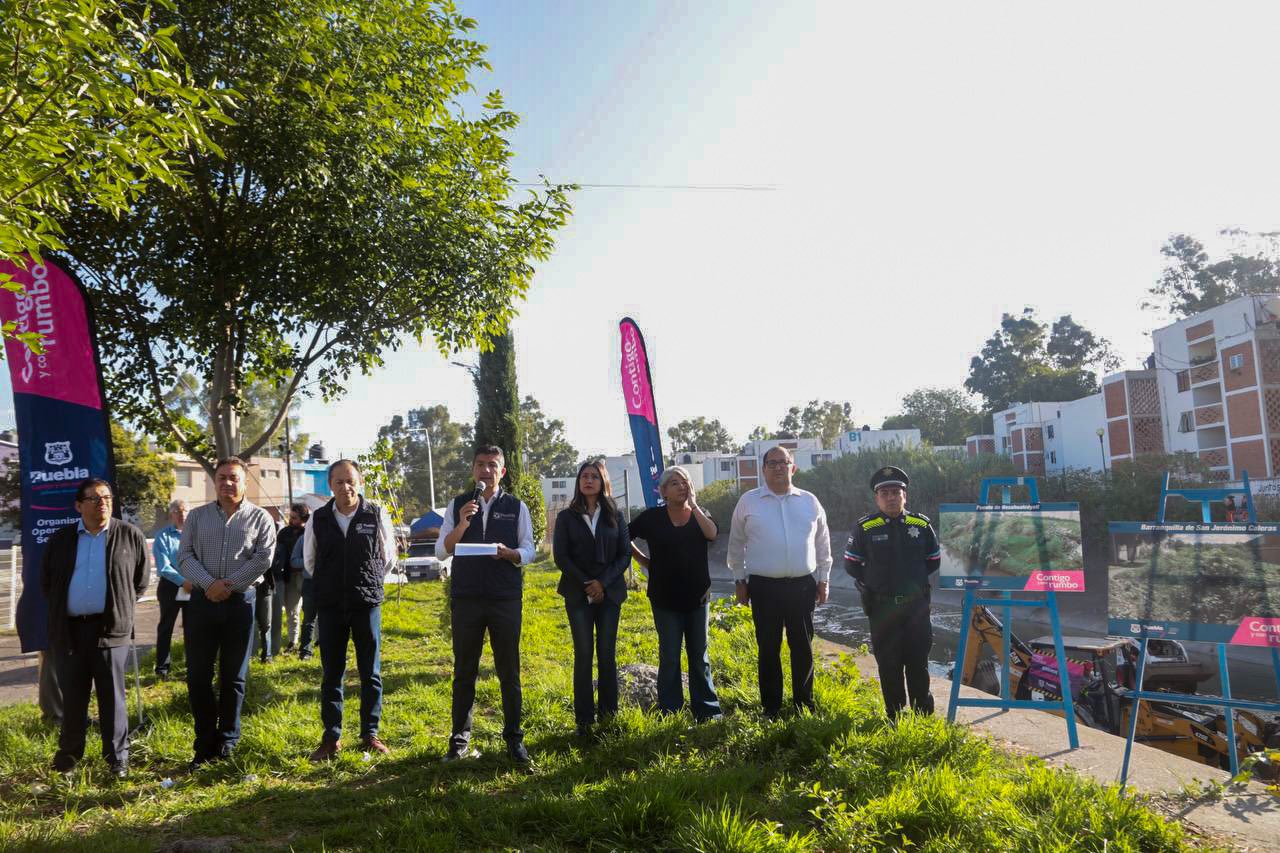 Ayuntamiento de Puebla inicia labores de limpieza y mantenimiento en barrancas del municipio para prevenir riesgos en temporada de lluvias