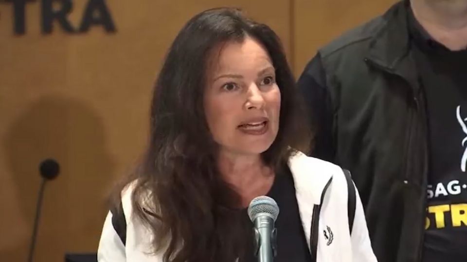 Por: Cortesía “Somos víctimas de una entidad codiciosa”: Fran Drescher encabeza huelga de actores en Hollywood (Vídeo)