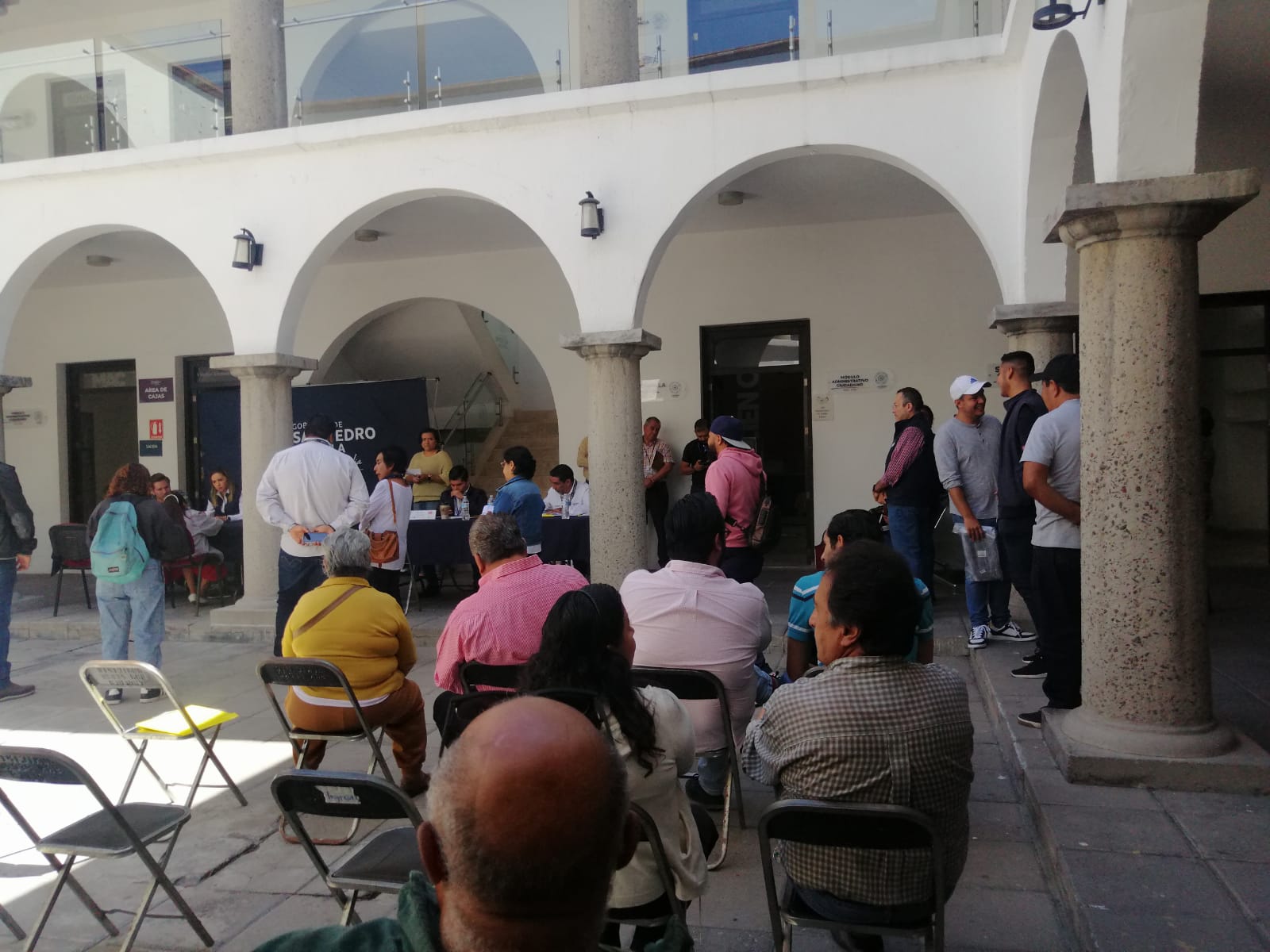 Por: Cortesía Lula Pineda Mayor atención a la ciudadanía, amplia Ayuntamiento cholulteca días laborales ahora también sábados de 09:00 a 13:00 horas