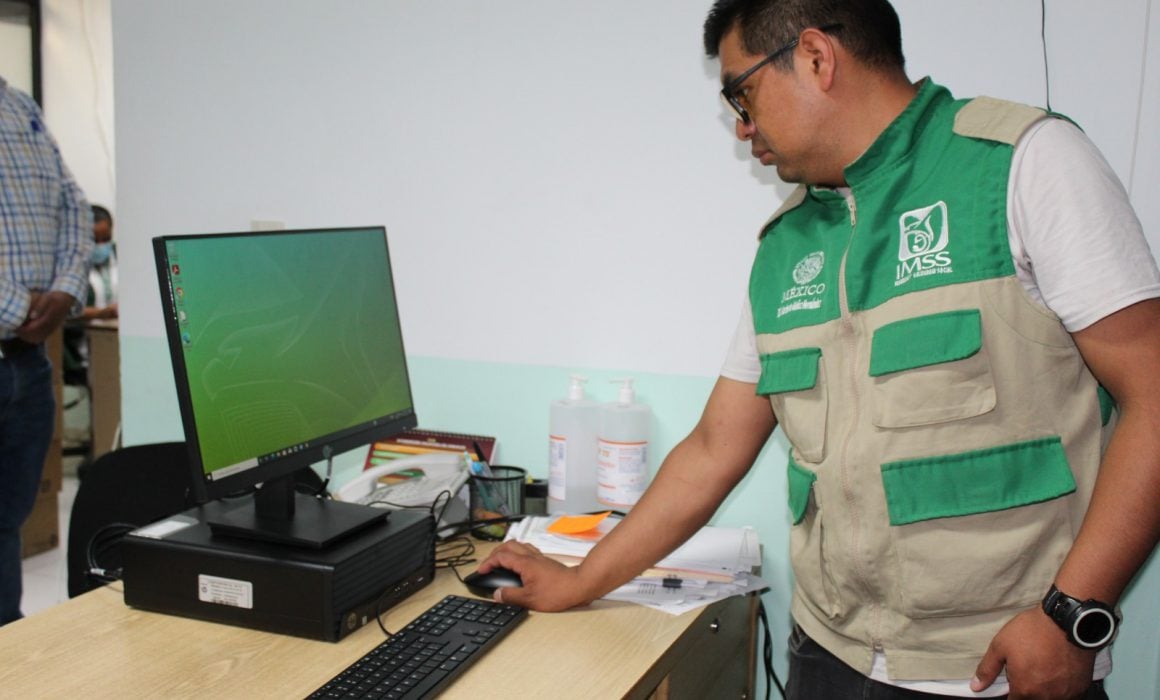 Avanza sector salud con entrega de equipo a hospitales IMSS-BIENESTAR