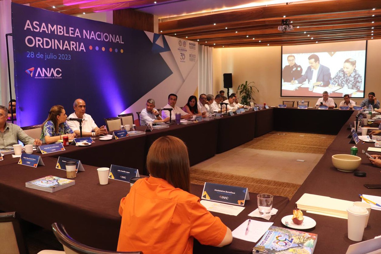 Paola Angon participó en Asamblea Nacional Ordinaria de ANAC, destacando Cholula como uno de los municipios más seguros