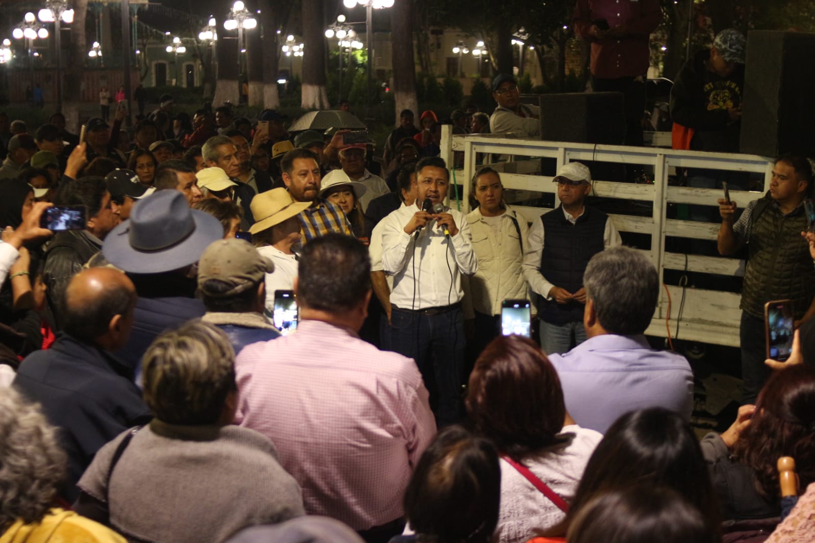 Por: Cortesía Desisten sindicalizados de plantón en Centro histórico:, advierten nueva manifestación