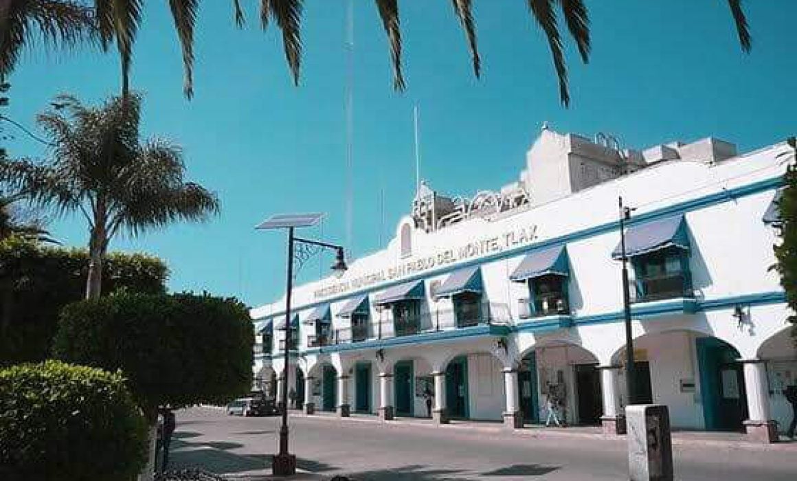 Amarran a familia y le roban 200 mil pesos en efectivo en San Pablo del Monte