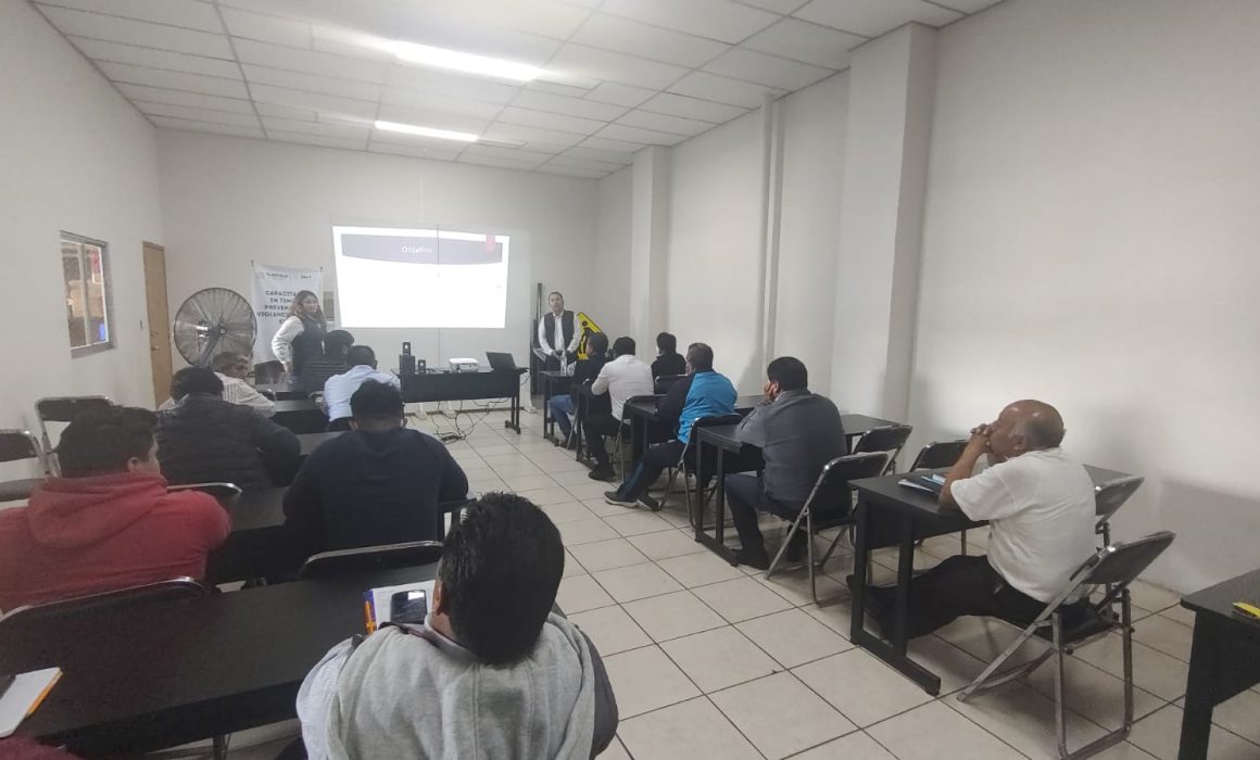 Sensibilizan a operadores de transporte sobre trato a personas con discapacidad