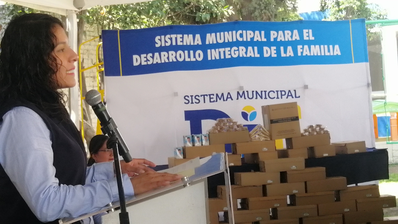 Desayunos fríos para más de 3 mil niños de preescolar en San Andrés Cholula