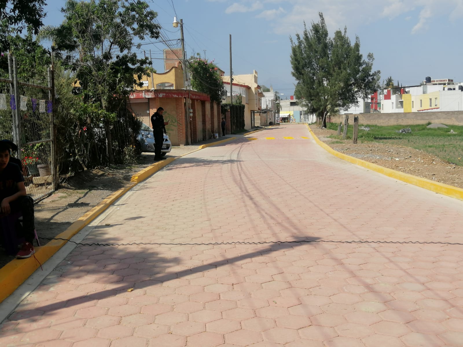 Por: Cortesía Lula Pineda Invierte Ayuntamiento de Cuautlancingo dos millones de pesos en pavimentación de calle Ojo de Agua