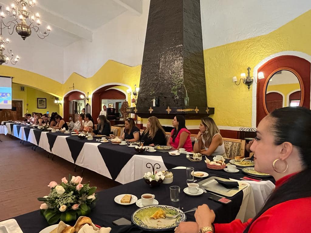 Aurora Sierra preside taller para la construcción de Agenda Mediática Inclusiva con perspectiva de género