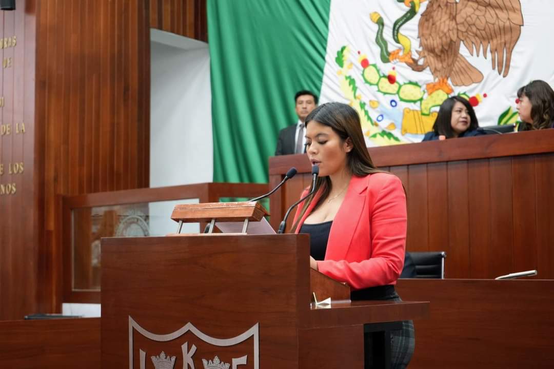 Se separa Lorena Ruiz del PT