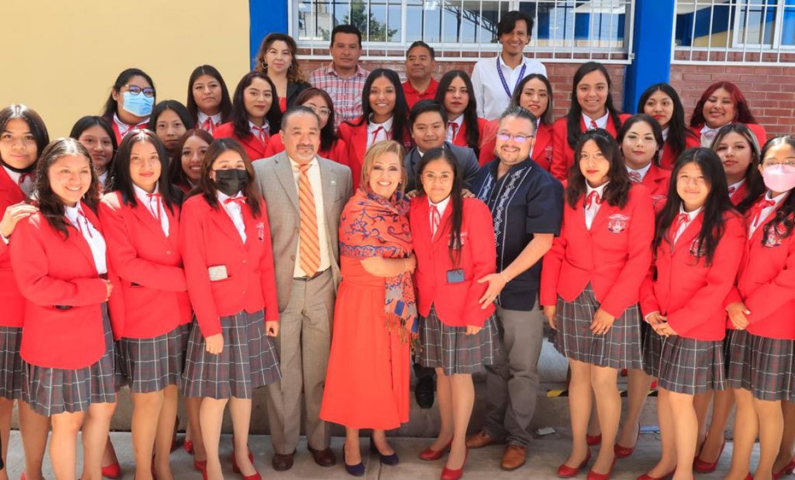 Por: Cortesía Entrega Lorena Cuéllar infraestructura en normal preescolar de Panotla