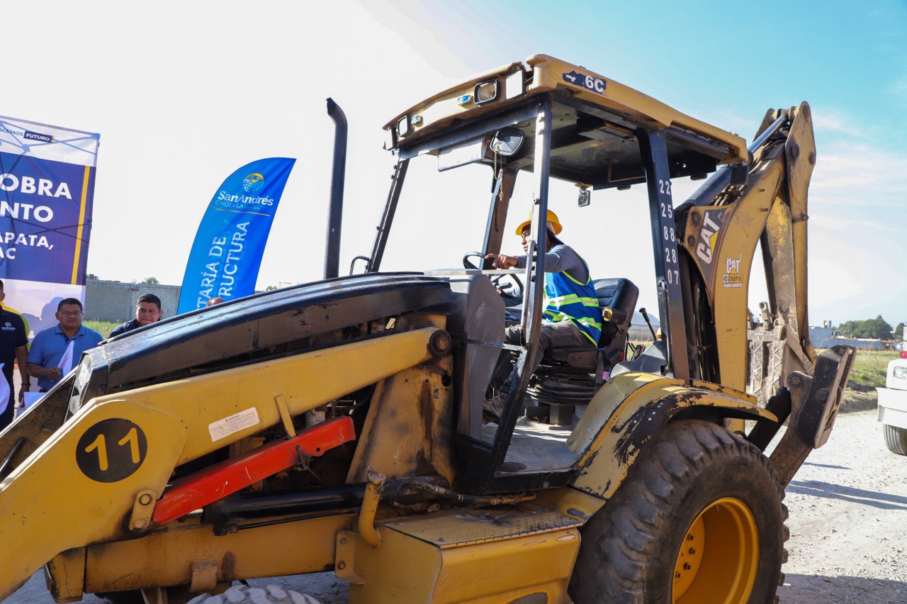 Comunicado oficial Arranca Mundo Tlatehui adoquinamiento en calle Emiliano Zapata de San Rafael Comac