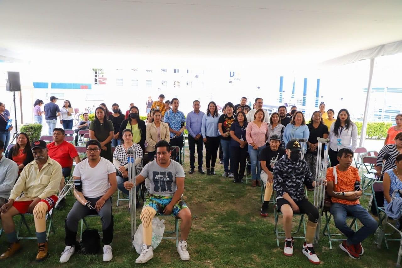 DIF San Andrés Cholula entrega 15 prótesis y 7 ortesis a través del programa cambiando vidas