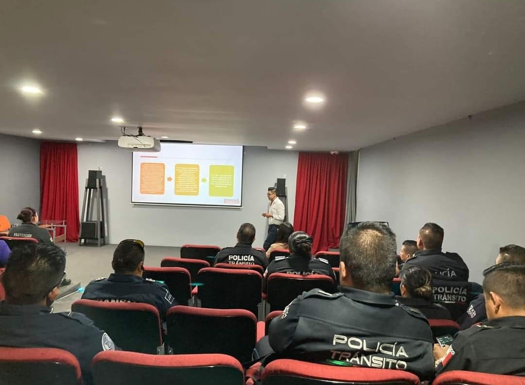 Por: Cortesía Lula Pineda Por primera vez darán paso a los colores de la bandera LGBTTTIQ en calle cholulteca