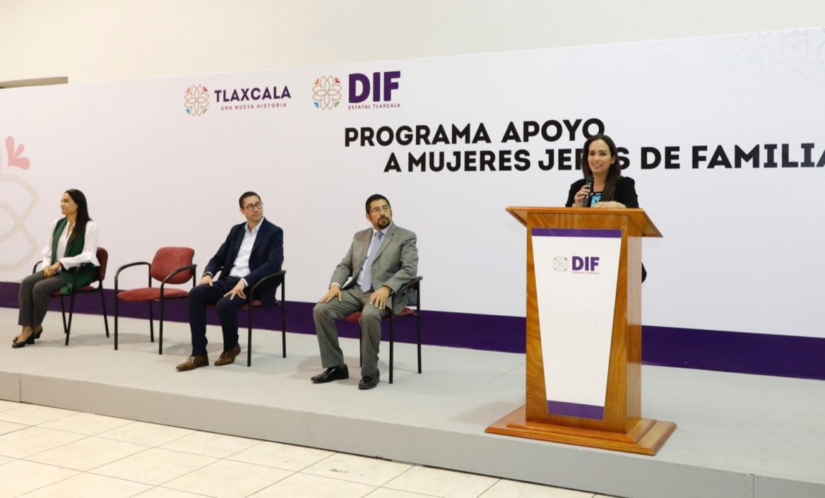 Capacita SEDIF a 600 beneficiarias del programa mujeres jefas de familia