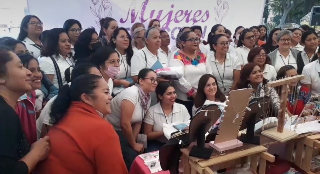 Cumple primer aniversario “Expo Mujeres en Acción”