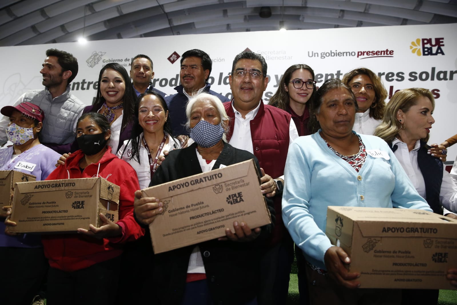 Comunicado oficial Entrega de apoyos en San Pedro Cholula son una realidad con Salomón Céspedes: Tonantzin Fernández