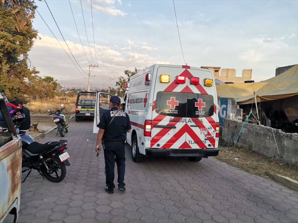 Hieren de bala a joven repartidor de comida en intento de asalto, en Atlahapa