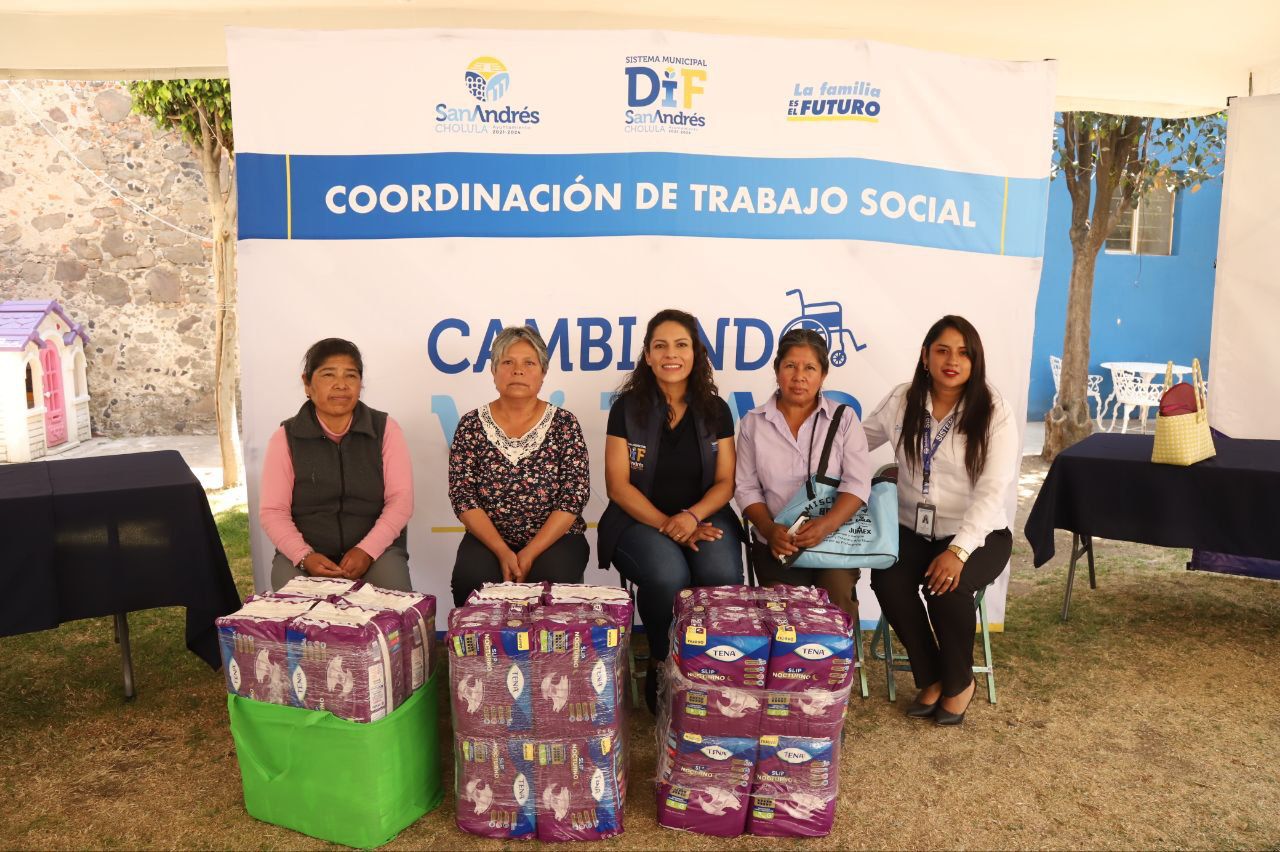 Comunicado oficial DIF de San Andrés Cholula continúa cambiando vidas con la entrega de pañales y bolsas de colostomía