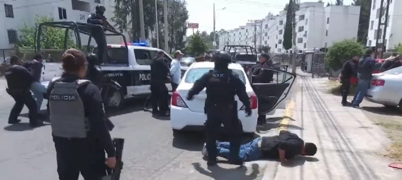 Policía de Cuautlancingo detienen seis personas tras robo de urnas de votación del magisterio