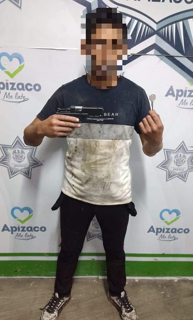 Detiene Policía de Apizaco a sujeto por robo a casa habitación y portación ilegal de arma de fuego