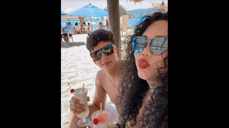 Por: Cortesía Paola Suárez, de "Las Perdidas", denuncia discriminación por  besar a su novio en hotel de Acapulco (Vídeo)