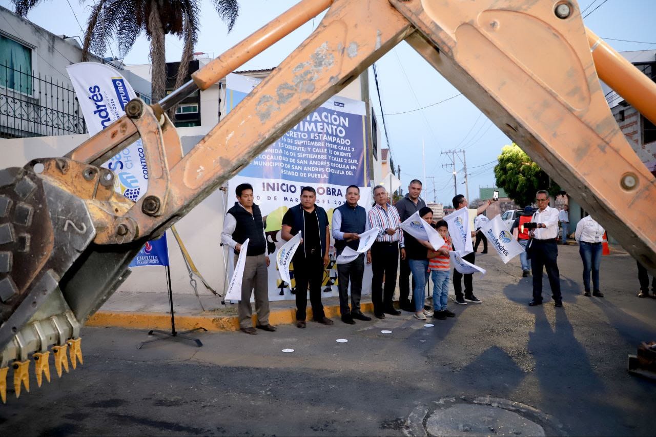 Comunicado oficial Entrega e inicia obras Mundo Tlatehui en la Delegación Atlixcáyotl y cabecera municipal