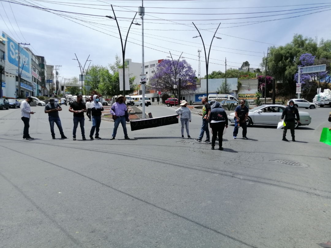 Habitantes de Nativitas exigen sea respetada la voluntad del pueblo y paralizan la capital