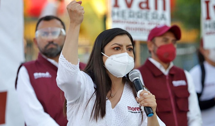 Ratifican amonestación contra Claudia Rivera por usar imagen de AMLO en propaganda electoral