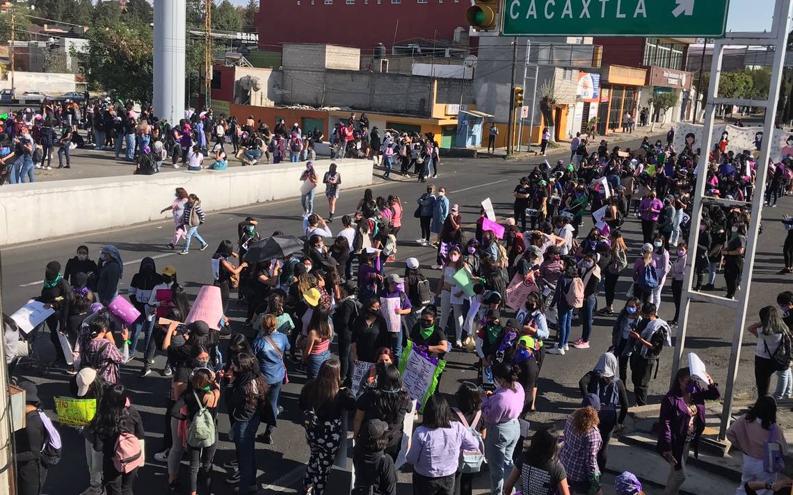 Comienza concentración de policías previo a marcha del 8M en Tlaxcala